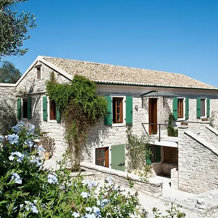 Kiparissi Villa Kourtaiika Exterior photo