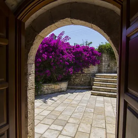 Kiparissi Villa Kourtaiika Exterior photo
