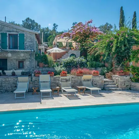 Kiparissi Villa Kourtaiika Exterior photo