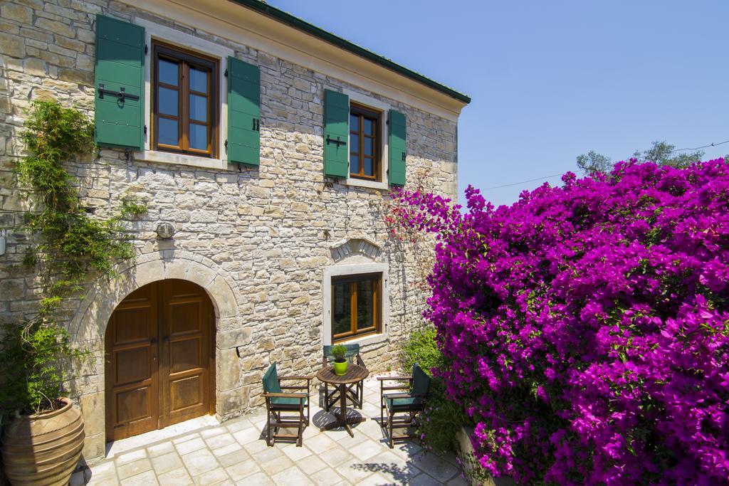 Villa Kiparissi *