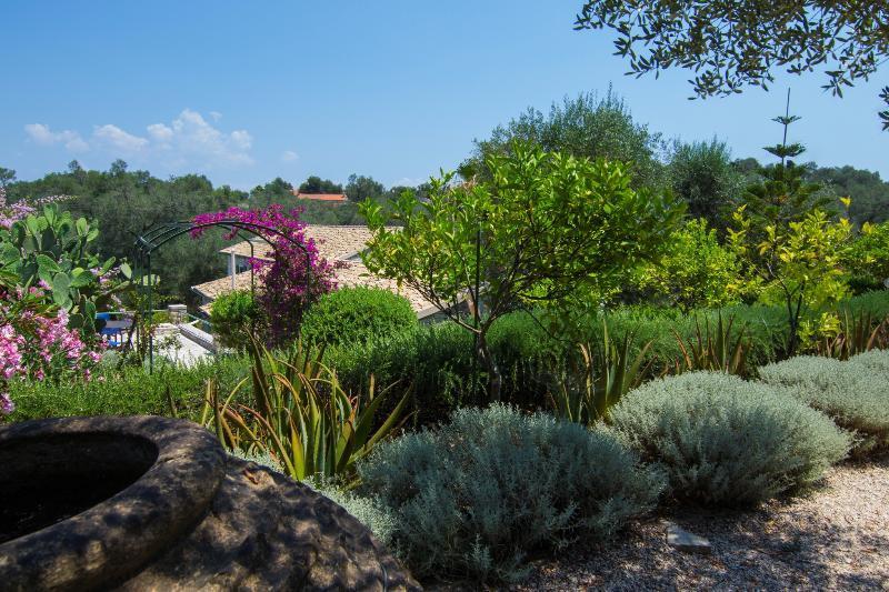 Villa Kiparissi *